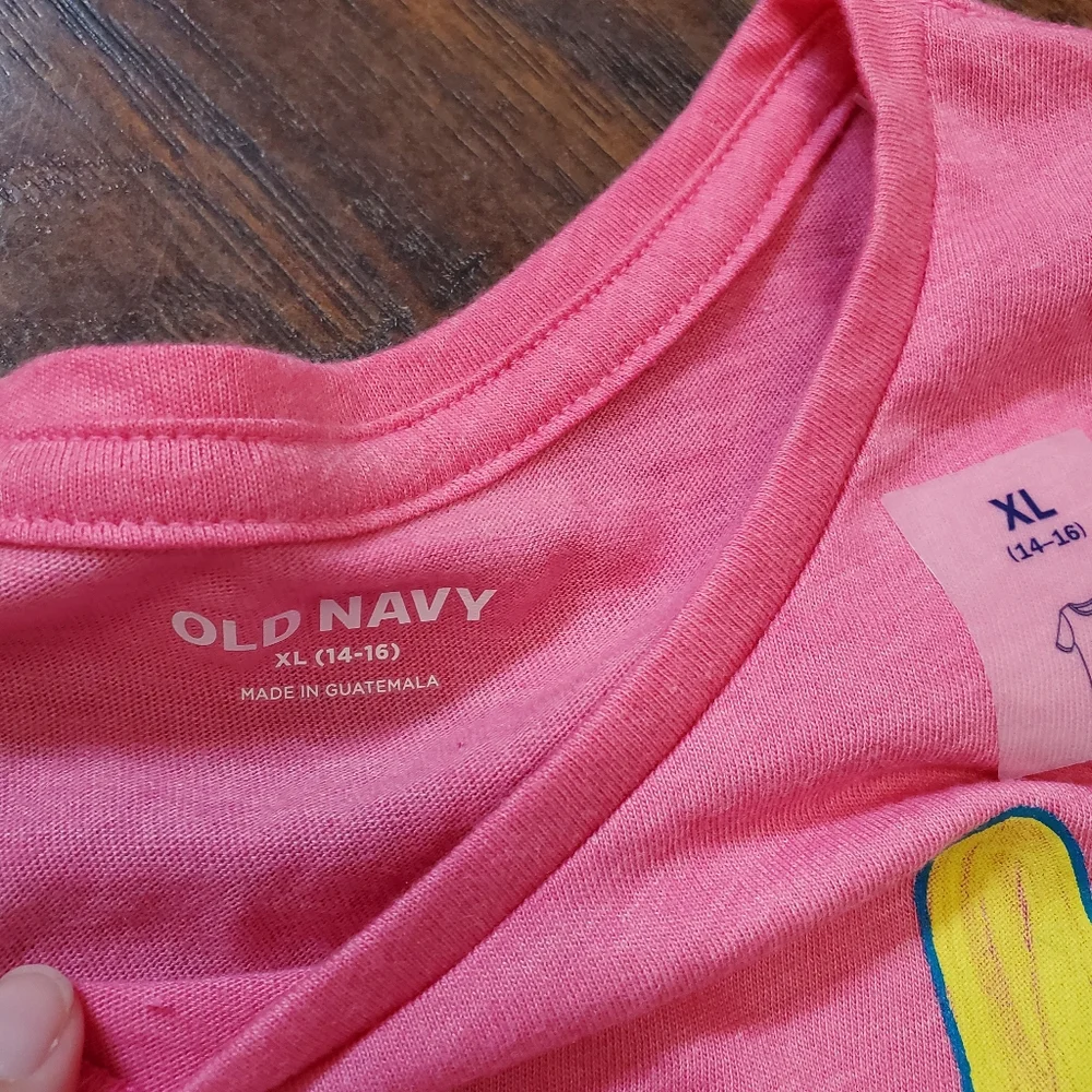 ✨️BUNDLE - set of 4 shirts!✨️Old Navy Short Sleeve Tees - 1 NWT